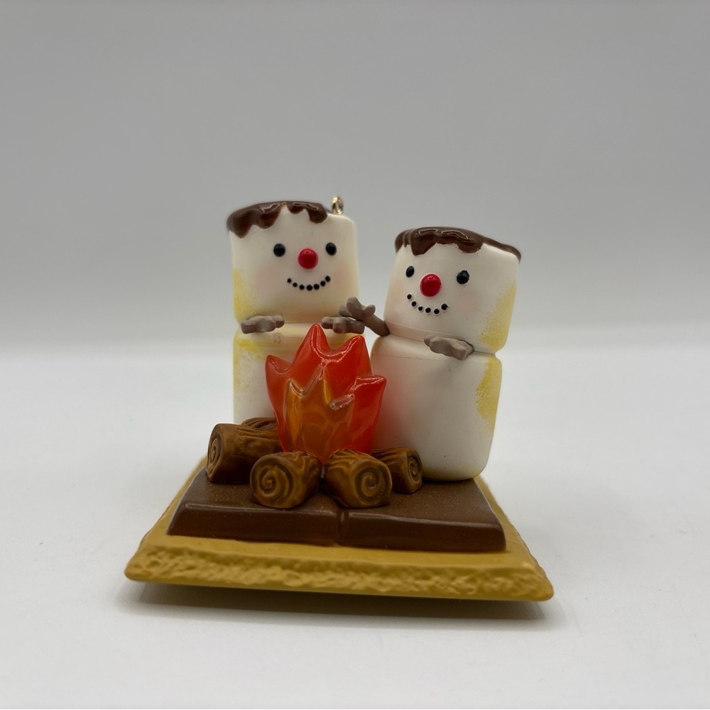Hallmark Keepsake 2020 S’more Camping Fun Christmas Tree Ornament Artist Crafted